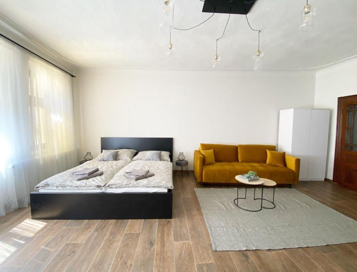 Kovarik Apartments I أولوموك المظهر الخارجي الصورة